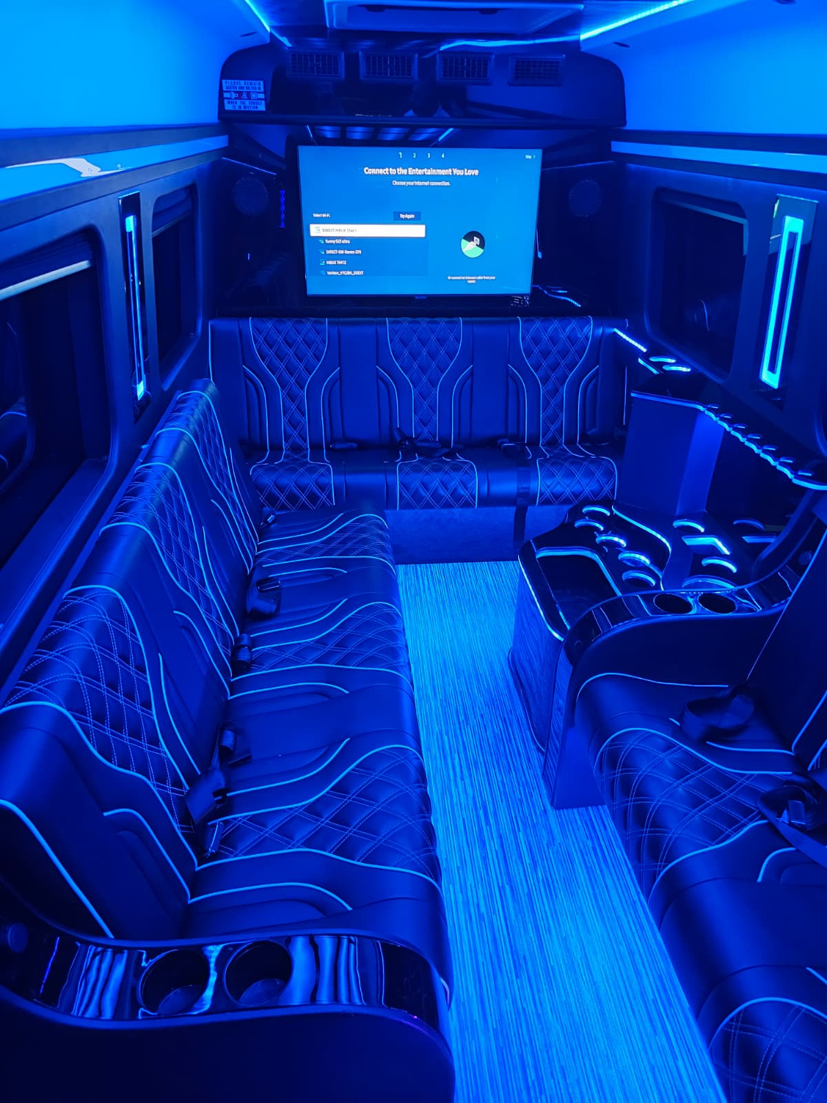 Mercedes Limo Sprinter Image